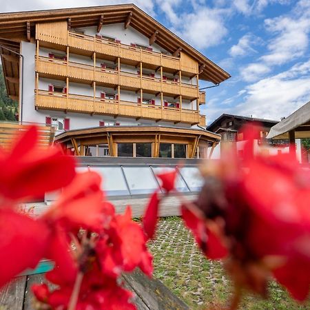 Hotel Crepei Pozza di Fassa Eksteriør bilde