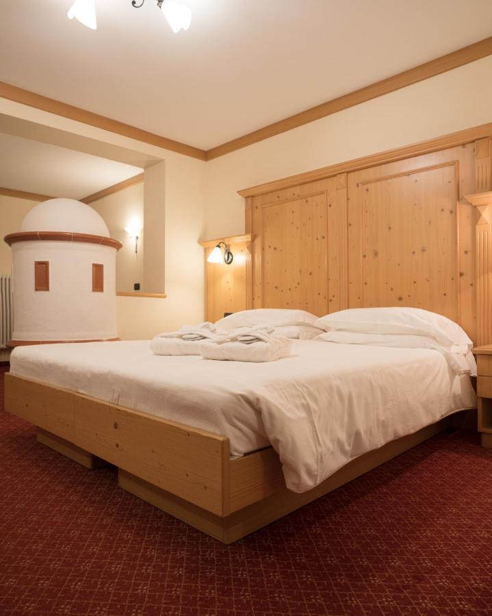 Hotel Crepei Pozza di Fassa Eksteriør bilde