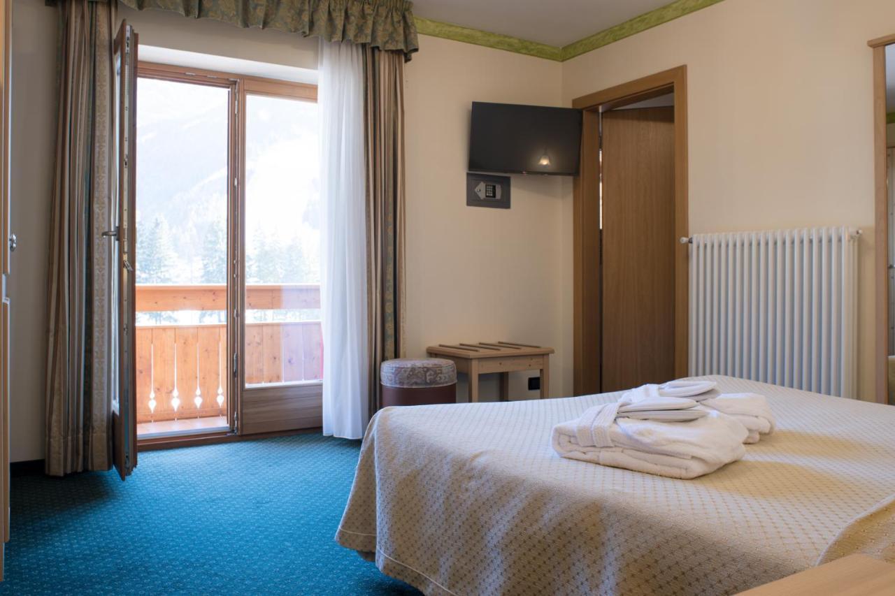 Hotel Crepei Pozza di Fassa Eksteriør bilde