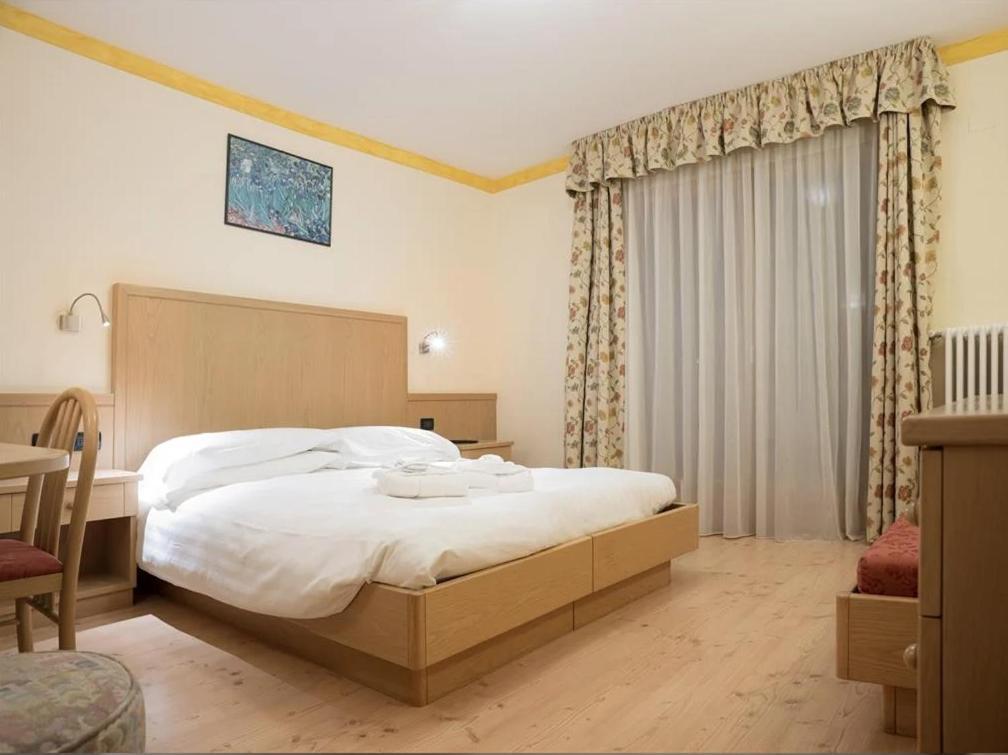 Hotel Crepei Pozza di Fassa Eksteriør bilde